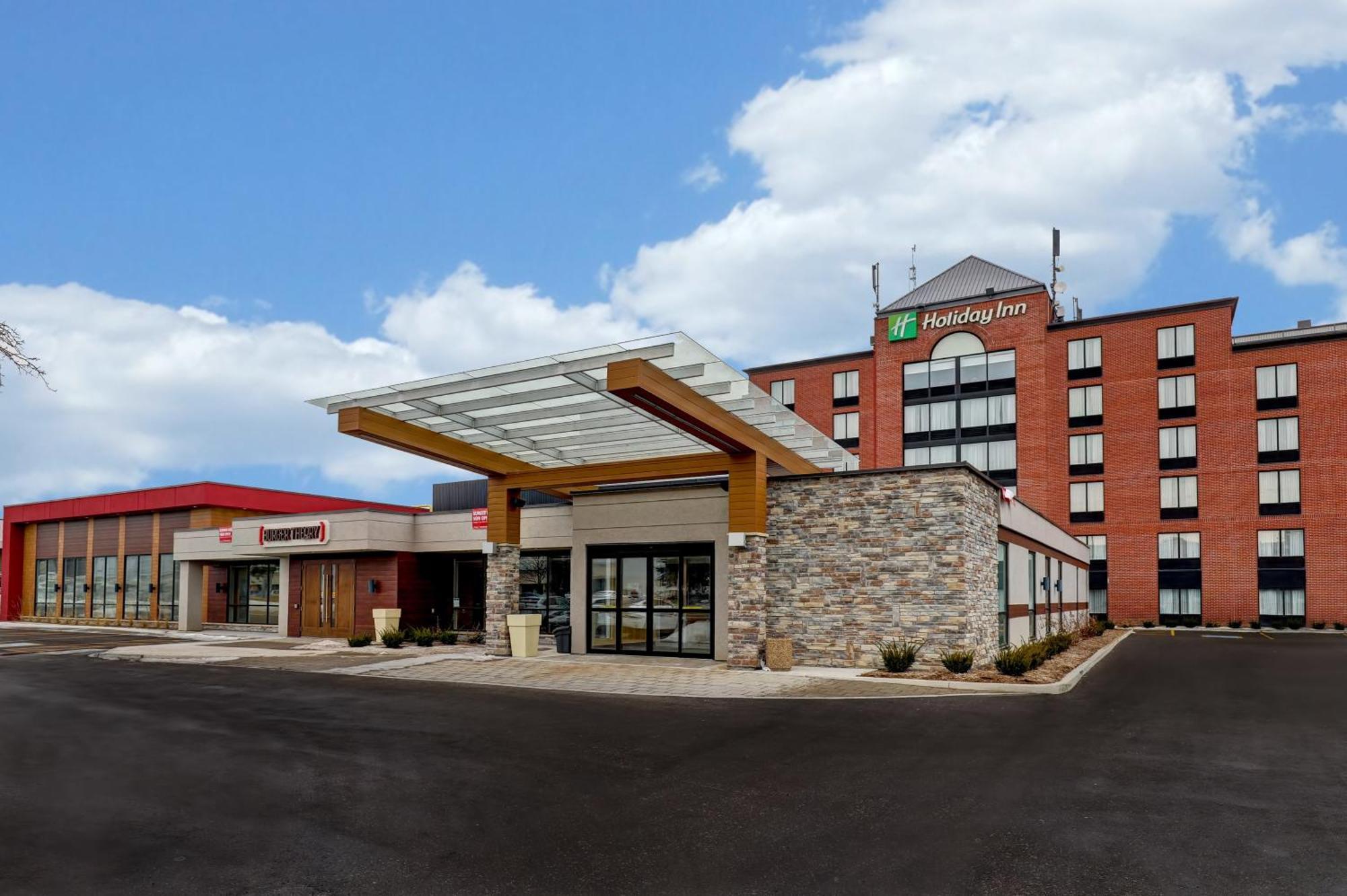6 Top-Rated Business Hotels in Gateway, Mississauga