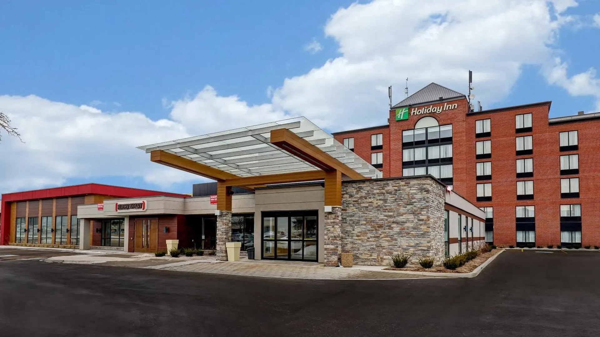 6 Top-Rated Business Hotels in Gateway, Mississauga
