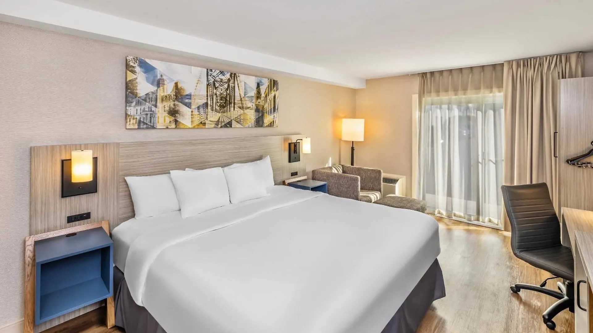 4 Business Hotels Close to Lady Beaverbrook Arena, Fredericton