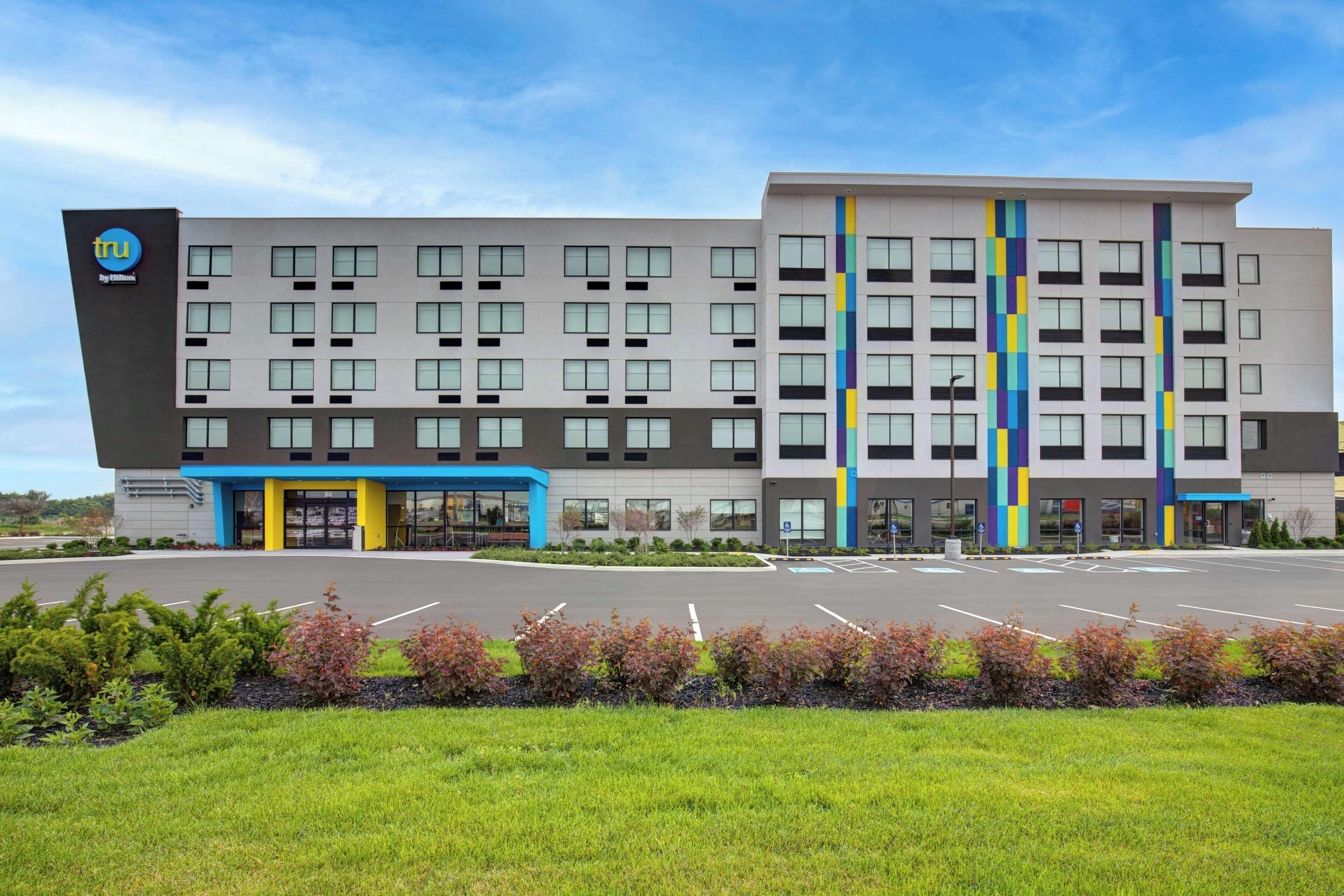 15 Top-Rated Business Hotels Close to International Centre Bingo